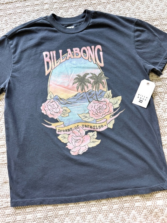 Billabong Tops - 🔥🔥BILLABONG - DREAMY MEMORIES BOYFRIEND TEE🔥🔥
